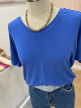 Charger l&#39;image dans la galerie, T shirt Suza bleu électrique
