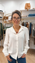 Charger l&#39;image dans la galerie, BLOUSE NOUR BLANCHE irisé
