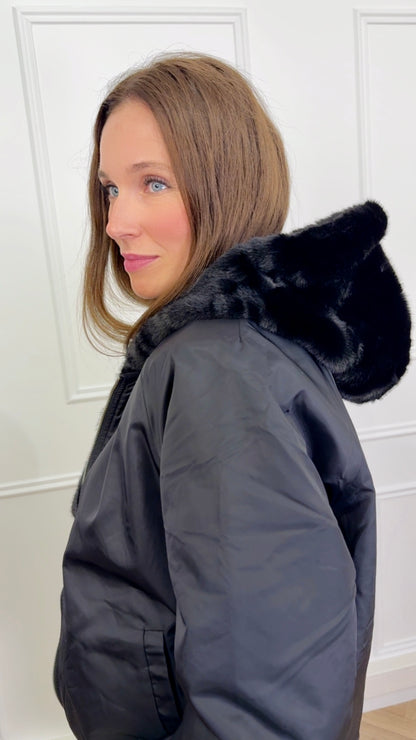 Capuche Thémis Noire