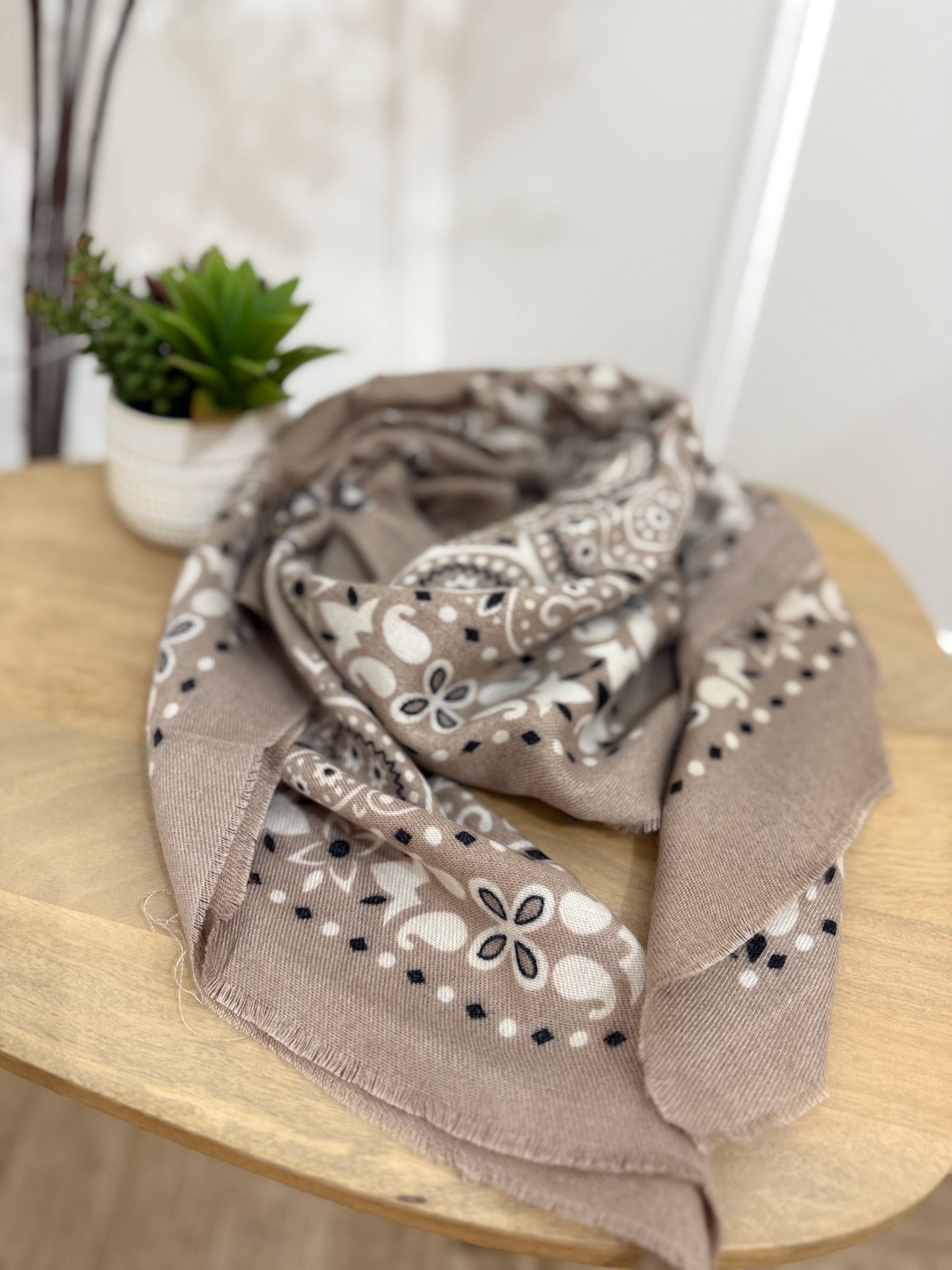 Foulard Adélice Taupe