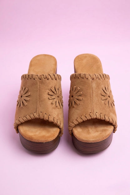 Mules Dacota Camel