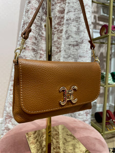 Pochette double C camel