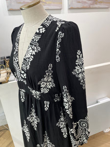 ROBE ANGELE  NOIR