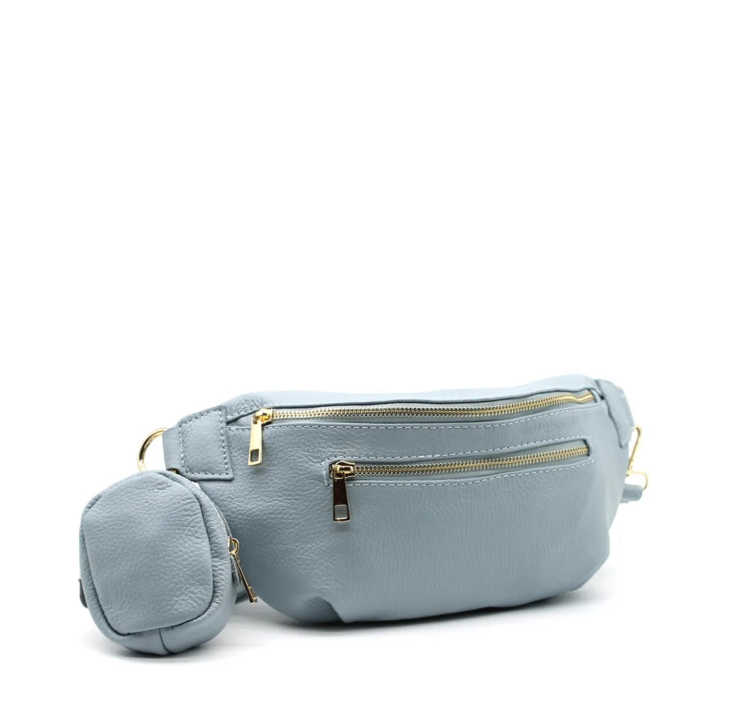 Banane bleu ciel et pochette