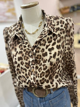 Charger l&#39;image dans la galerie, CHEMISE Alejandra LEOPARD
