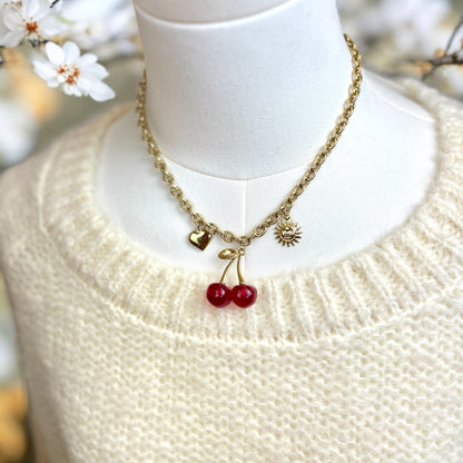 Collier Cherry