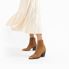 Charger l&#39;image dans la galerie, Bottines Jenn camel foncé
