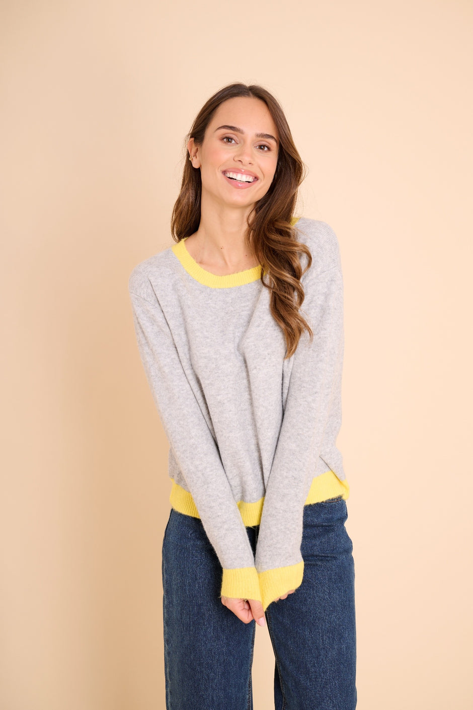 Pull Luna Gris